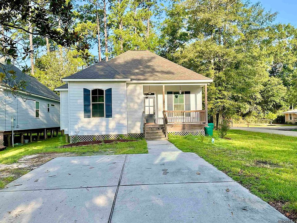 1st image of 60487 Coral St