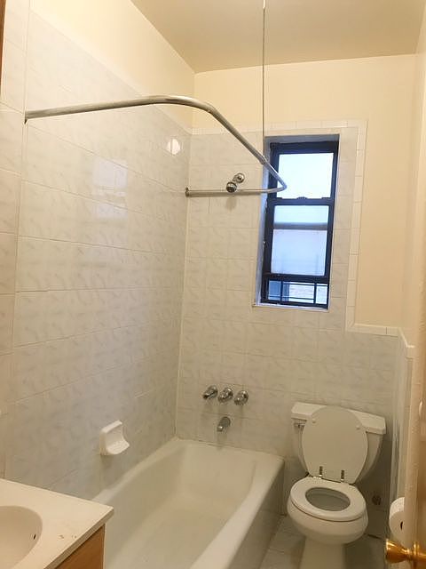 1st image of 8602 4th Ave #1