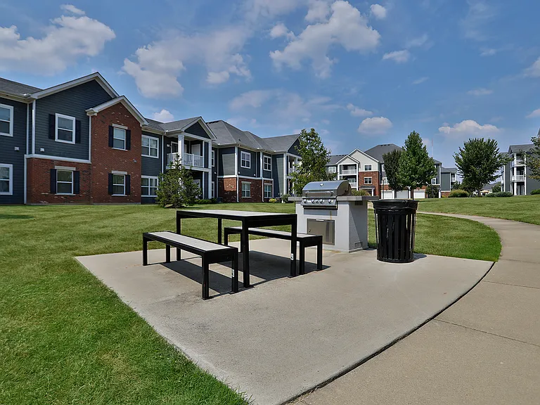 Kendal On Taylorsville — Photo 29