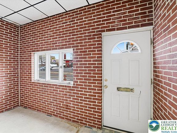 2nd image of 1455 W Tilghman St