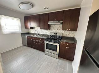 1179 Deerfield Rd APT A, Deerfield, IL 60015