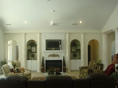 5th image of 120 Island Cove Ln