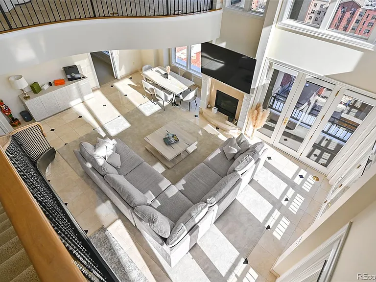 1827 N Grant St #3 — Photo 5