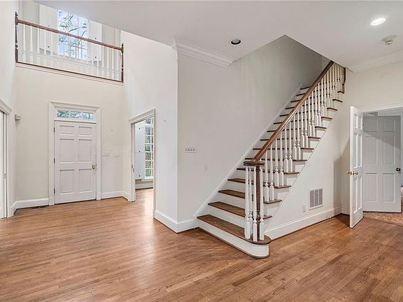 2nd image of 1110 Mount Paran Rd NW