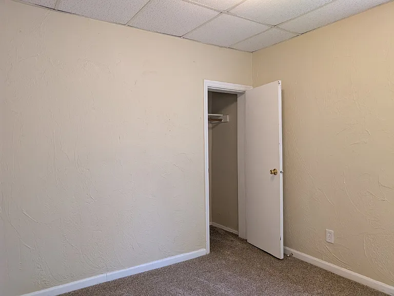 1212 S Chestnut Ave — Photo 12