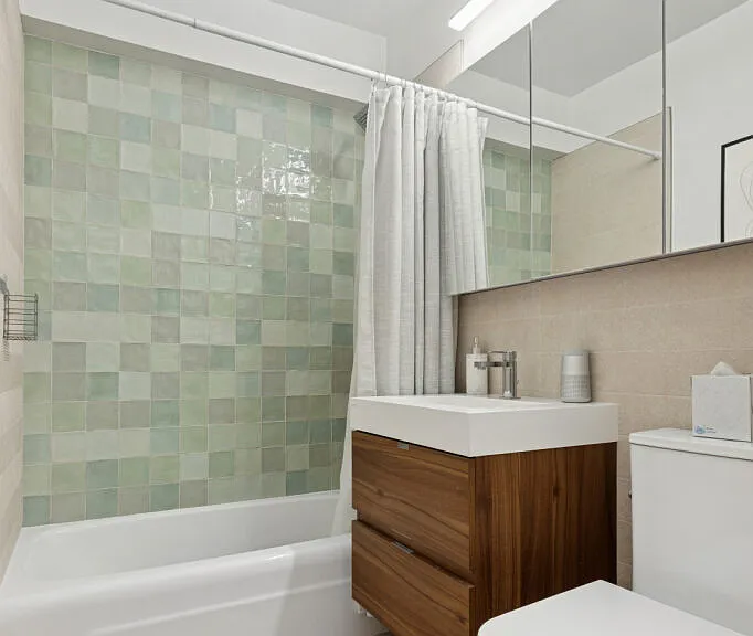 170 W 23rd St #4B — Photo 6