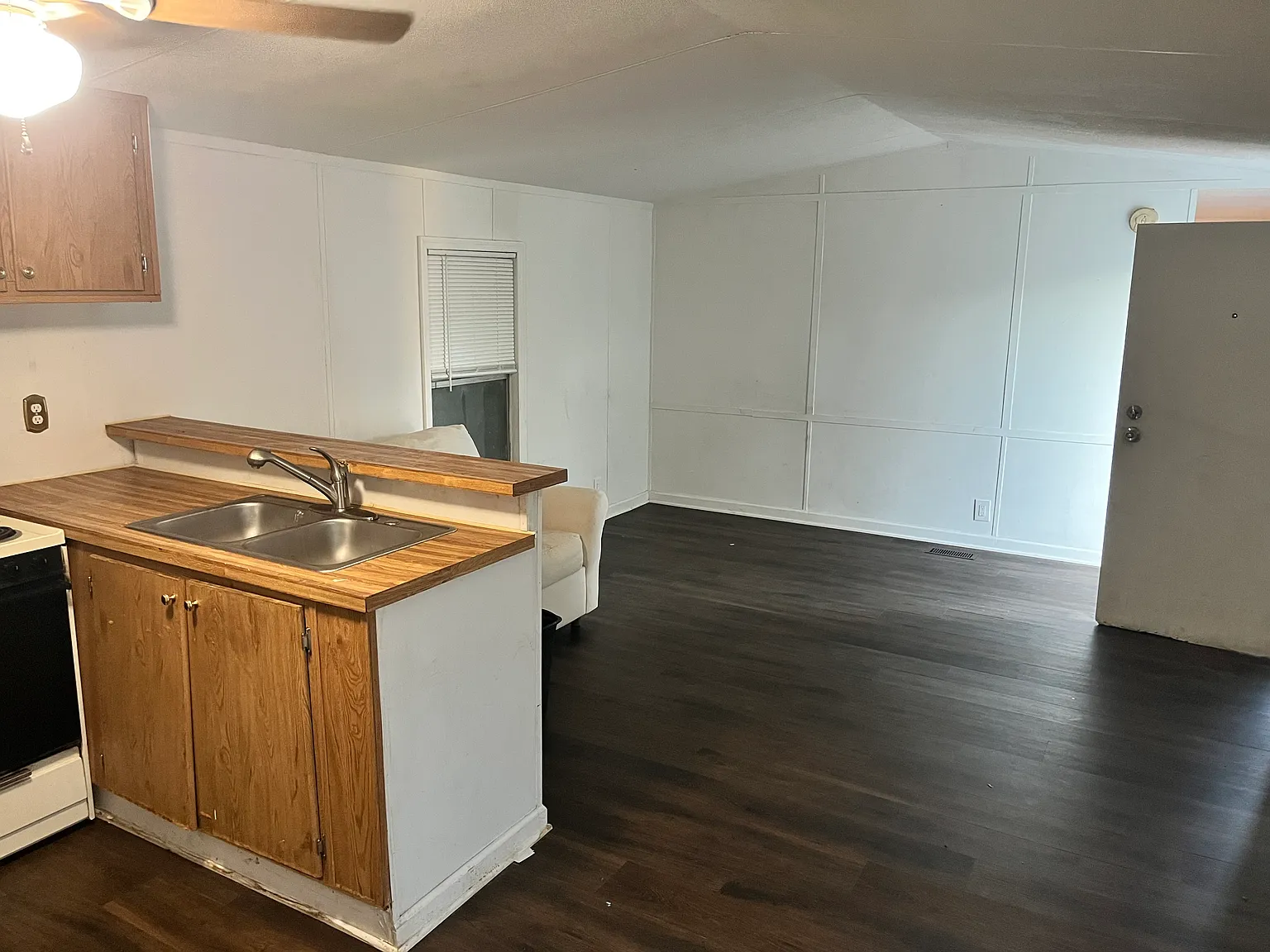 860 Partridge Bend Rd — Photo 3