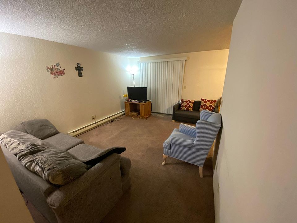 1st image of 15662 NE 15th St #4