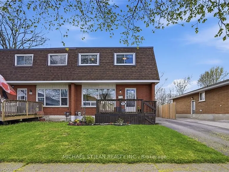 282 Roach Ave — Photo 4