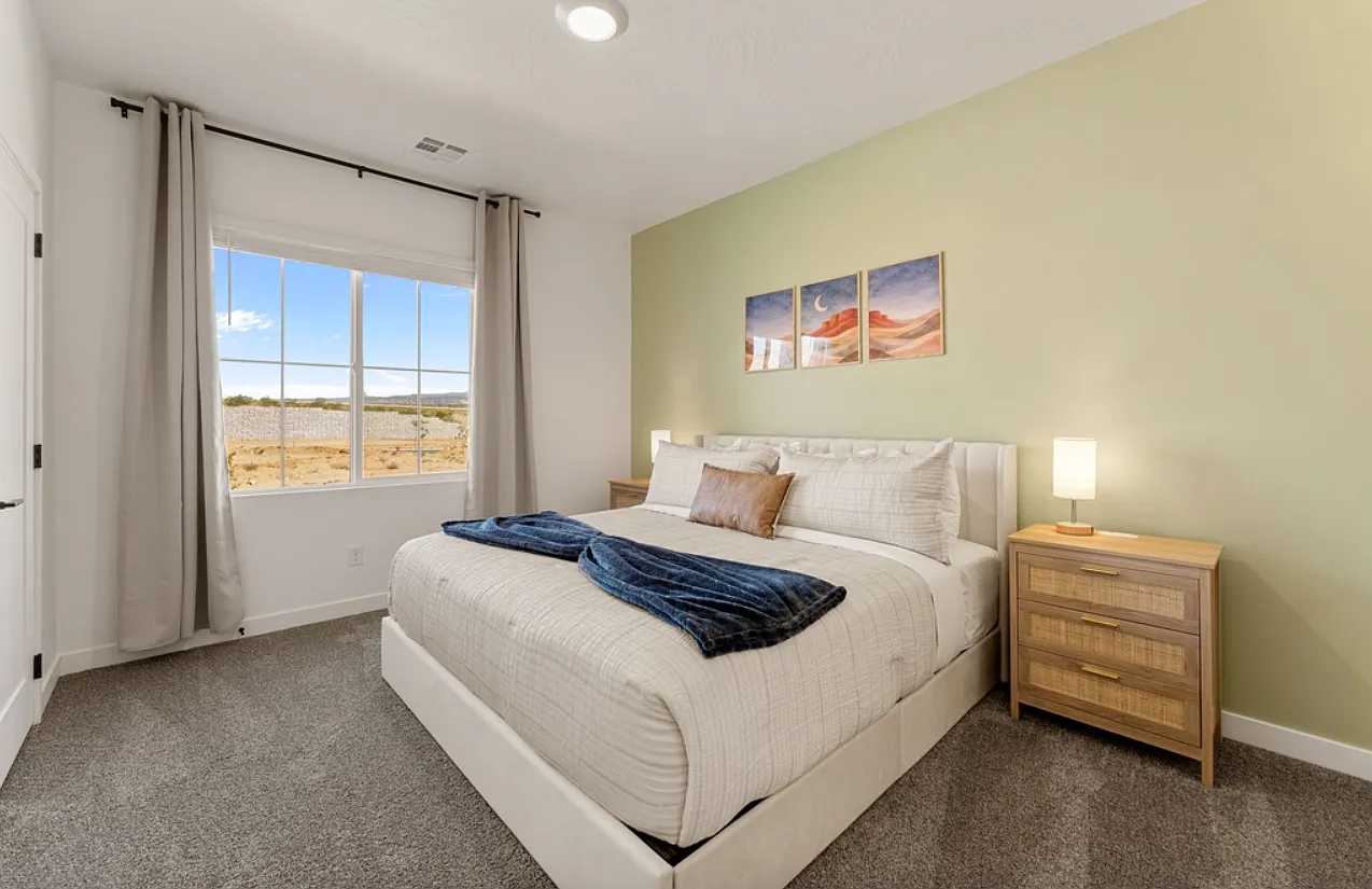 4 bed, 4.5 bath, 2077 sqft, $3,800 — Photo 3