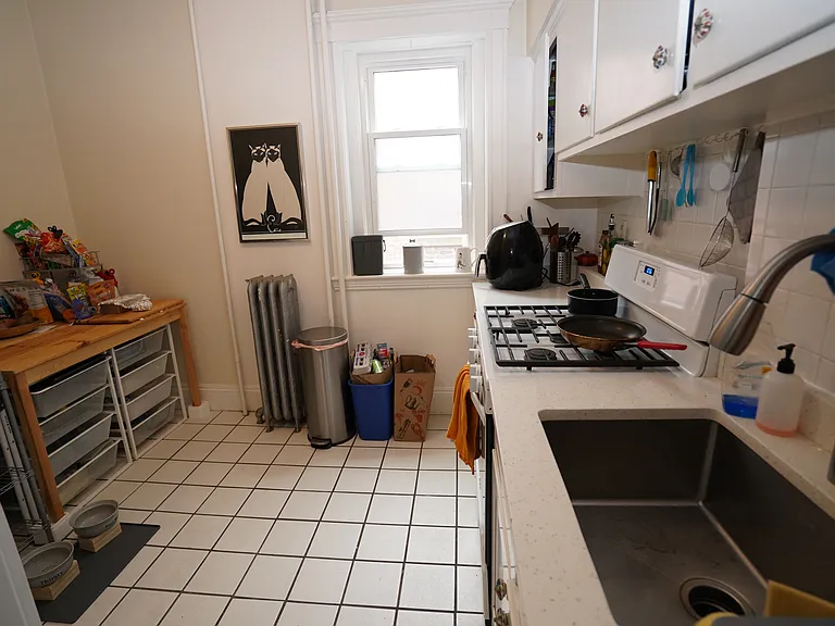 33 Dwight St #4 — Photo 4