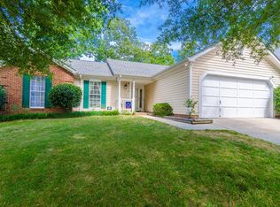 10627 Roxbury Ct, Charlotte, NC 28214