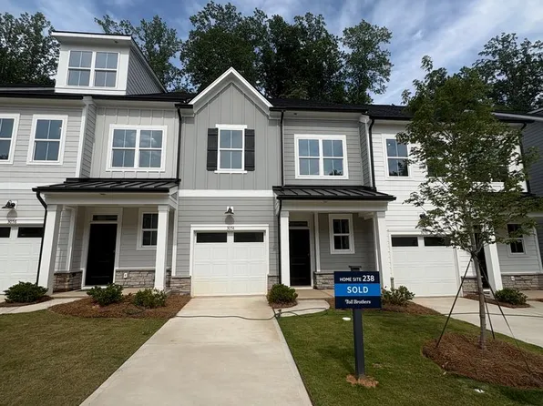 3054 Finchborough Ct, Charlotte, NC 28269