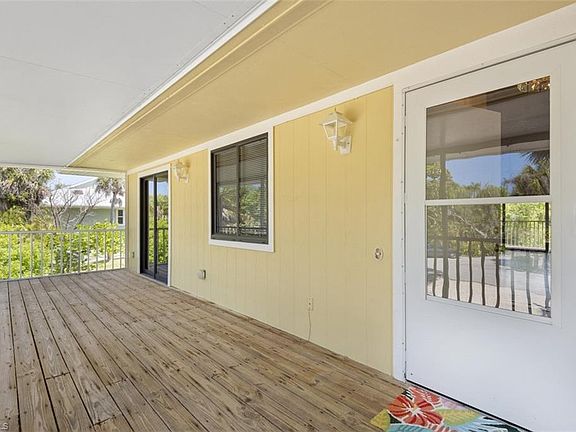 3rd image of 745 Marthas Ln