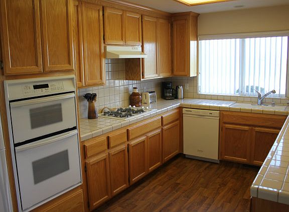 2nd image of 700 Heatherwood Estates Dr