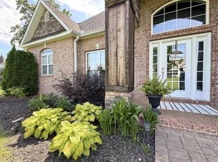 1002 Bradby Dr, Burns, TN 37029