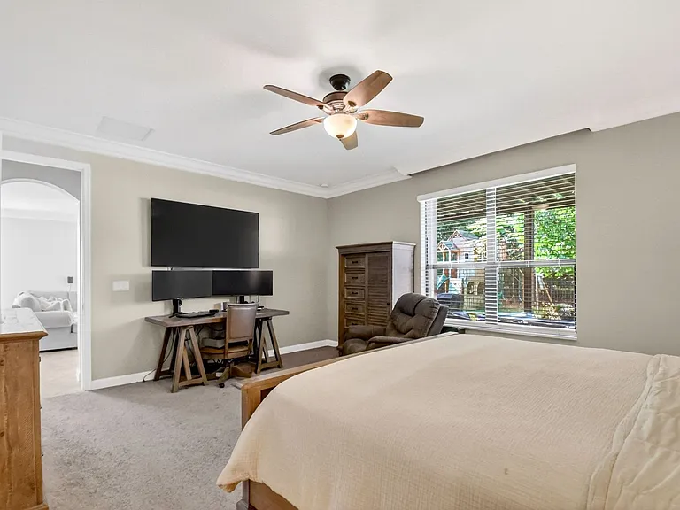 9062 Gulf Cove Dr — Photo 29