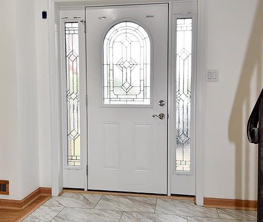 4th image of 14854 Bodley Sq