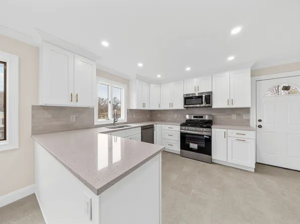 11 Sibel Ct #1, Little Falls, NJ 07424