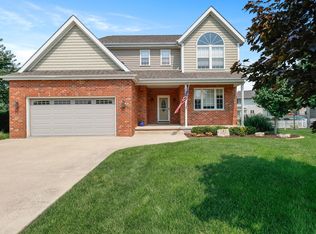 1516 Justice Dr, Crown Point, IN 46307