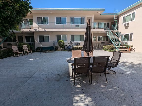 4th image of 533 E Providencia Ave #7