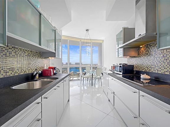 4th image of 18201 Collins Ave APT 3501A