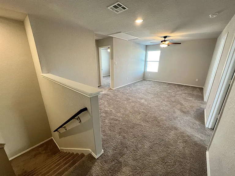 2824 Rosefinch — Photo 20