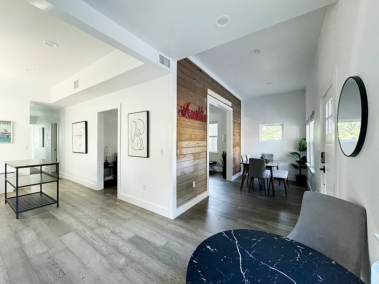 3405 Cedar St #2 — Photo 16
