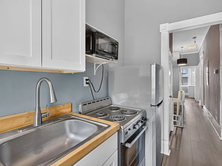 1419 Barnard St #B — Photo 17