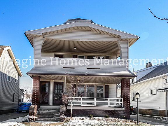 3rd image of 2155 Clarence Ave #1