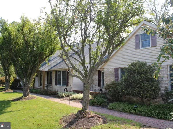 250 Indian Ln, Boyertown, PA 19512