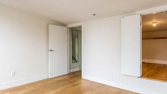 Rented by Nooklyn NYC LLC | media 29