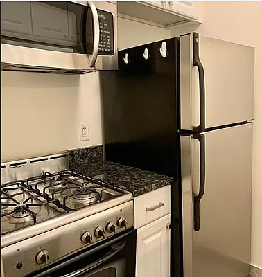 Rented by Voro New York | media 13