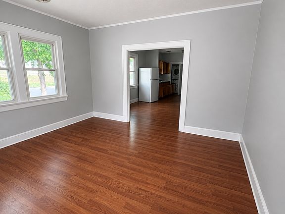 2nd image of 2300 Marsh St