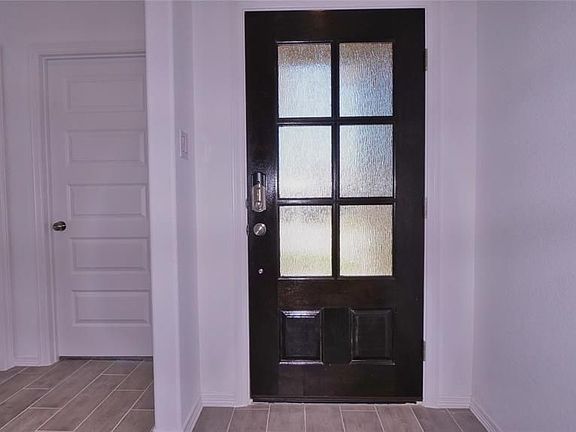 2nd image of 5726 Aurora Greens Ln