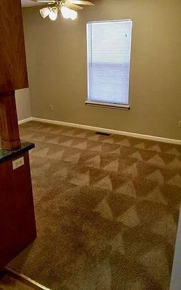 15164 Glenwood Ave — Photo 2