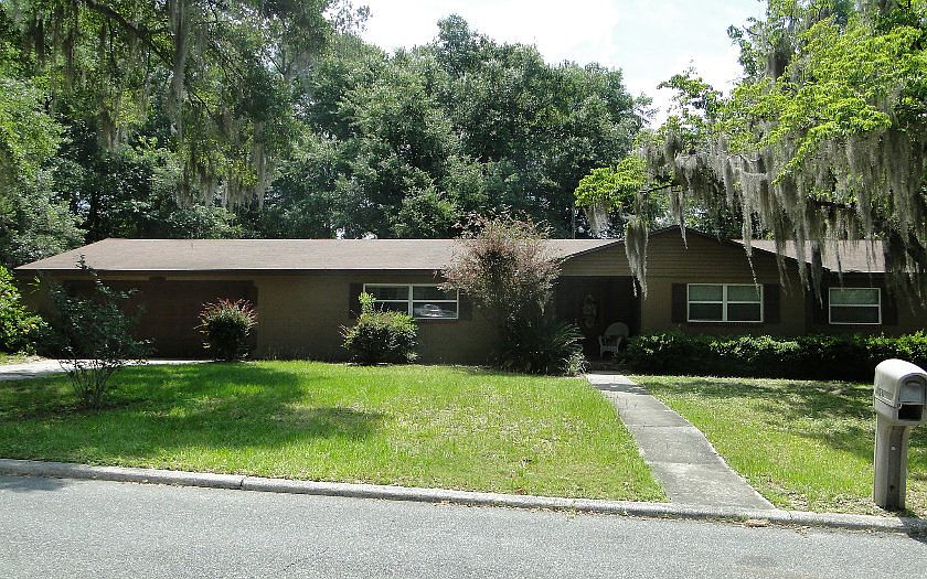 1st image of 657 SE Llewellyn Ave