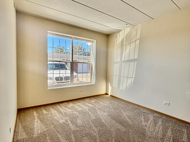 16690 Liberty Cir #1S — Photo 13