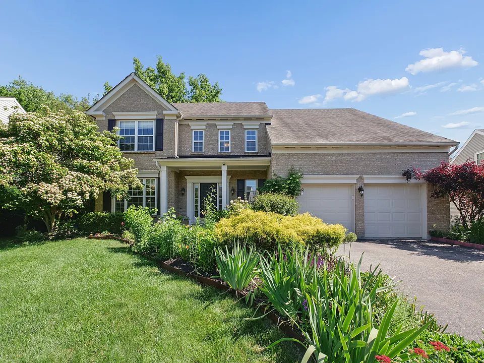7879 Yellowwood Dr