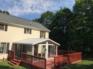 258 Lakeview Dr, Mountain Top, PA 18707