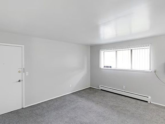 5th image of 320 E River St Unit 3