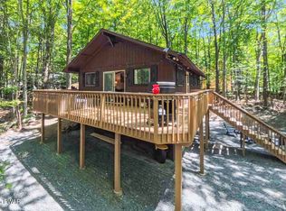 43 Boulder Rd, Lake Ariel, PA 18436