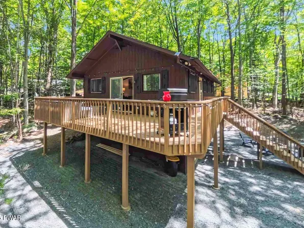 43 Boulder Rd, Lake Ariel, PA 18436