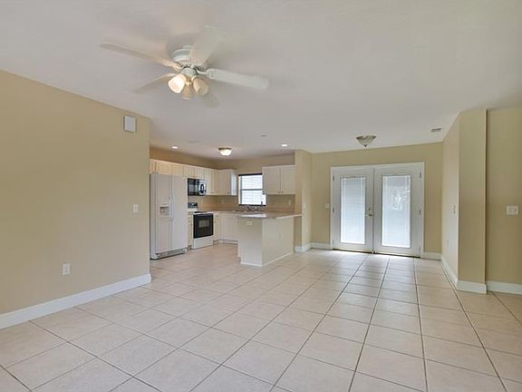 4th image of 204 Pevetty Dr