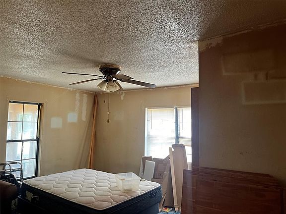 4th image of 700 N Dena St