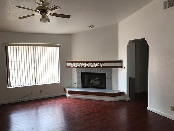 2nd image of 1423 Santa Margarita St