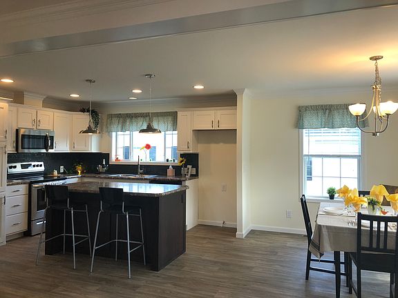 2nd image of 40 Overland Dr