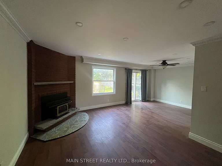 14 Ailsa Dr — Photo 9