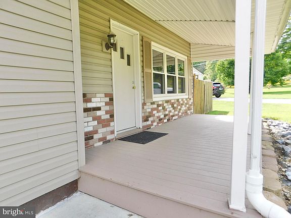 4th image of 519 S Dartmouth Ln