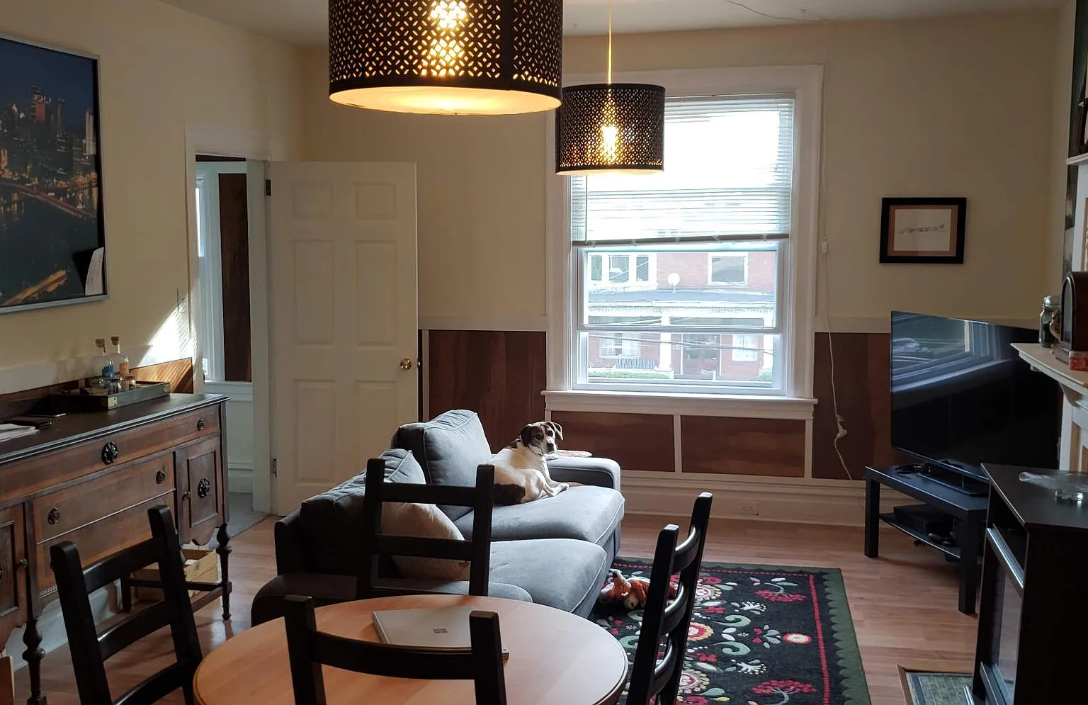 3 bed, 1300 sqft, $1,900 — Photo 2